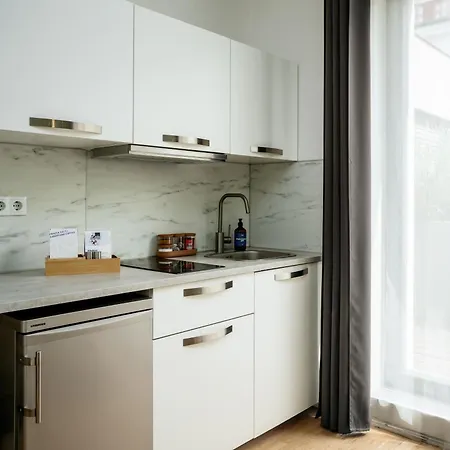 Days - Premium W Stunning Terraces - Easy Access Apartment Prague