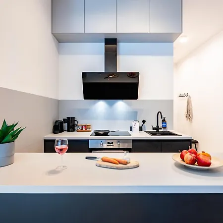 Days - Premium W Stunning Terraces - Easy Access Praha