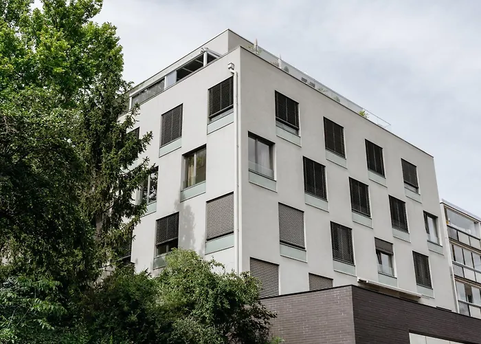Days - Premium W Stunning Terraces - Easy Access