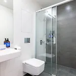 דירה Days - Premium W Stunning Terraces - Easy Access *