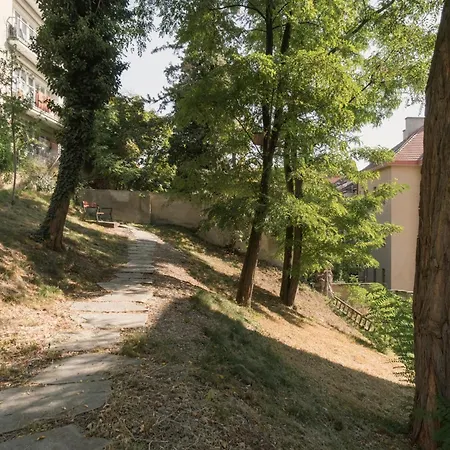 Days - Premium W Stunning Terraces - Easy Access * Prag